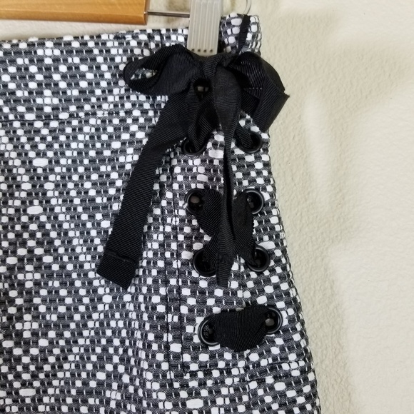 GAP textured woven shorts with ribbon laces - Picture 2 of 8